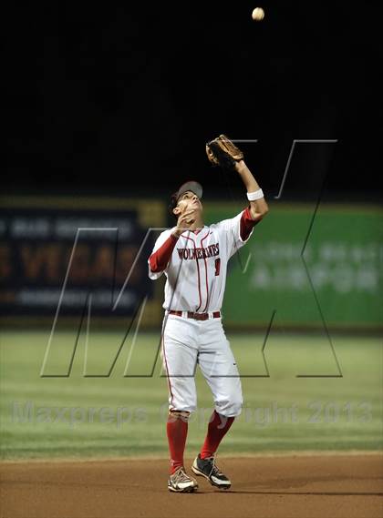 Thumbnail 1 in Los Alamitos vs. Harvard-Westlake (CIF-SS D1 Semi-Final) photogallery.