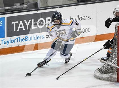 Thumbnail 2 in Churchville-Chili @ Webster Thomas (Section 5 Semifinal) photogallery.
