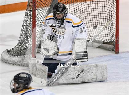 Thumbnail 3 in Churchville-Chili @ Webster Thomas (Section 5 Semifinal) photogallery.