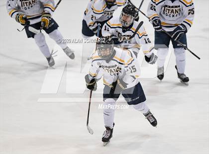 Thumbnail 1 in Churchville-Chili @ Webster Thomas (Section 5 Semifinal) photogallery.