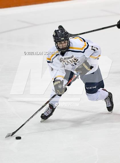 Thumbnail 3 in Churchville-Chili @ Webster Thomas (Section 5 Semifinal) photogallery.