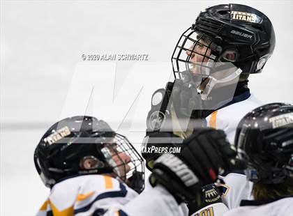 Thumbnail 3 in Churchville-Chili @ Webster Thomas (Section 5 Semifinal) photogallery.