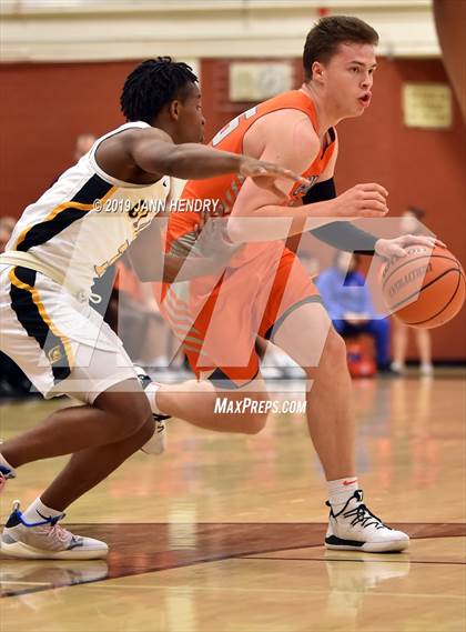 Thumbnail 3 in Bishop Gorman @ Clark photogallery.