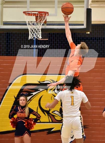 Thumbnail 1 in Bishop Gorman @ Clark photogallery.