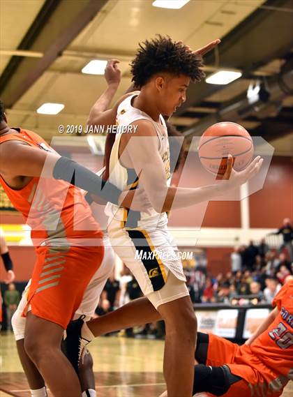 Thumbnail 3 in Bishop Gorman @ Clark photogallery.