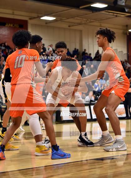 Thumbnail 1 in Bishop Gorman @ Clark photogallery.