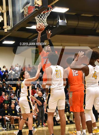 Thumbnail 2 in Bishop Gorman @ Clark photogallery.