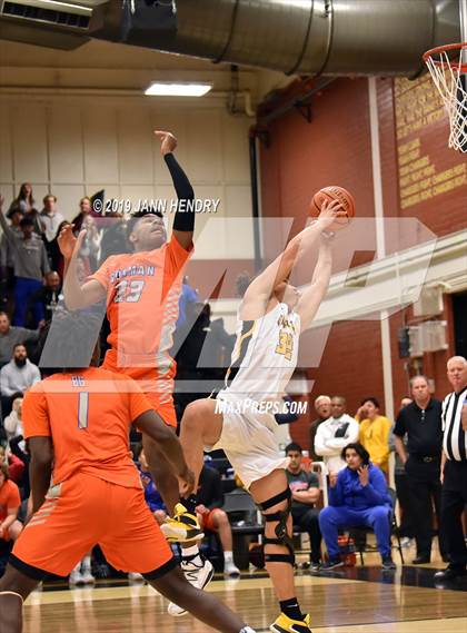 Thumbnail 1 in Bishop Gorman @ Clark photogallery.