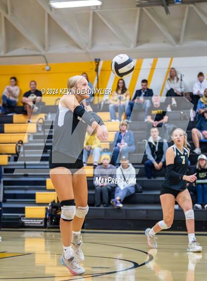 Thumbnail 2 in El Dorado @ Newbury Park (CIF SS Division 4 Semi-Final) photogallery.