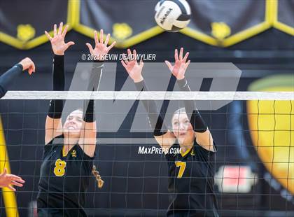 Thumbnail 1 in El Dorado @ Newbury Park (CIF SS Division 4 Semi-Final) photogallery.