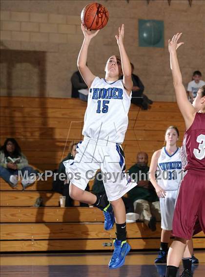 Thumbnail 1 in Bear River vs. Rocklin (Lincoln Invitational) photogallery.