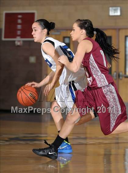 Thumbnail 3 in Bear River vs. Rocklin (Lincoln Invitational) photogallery.