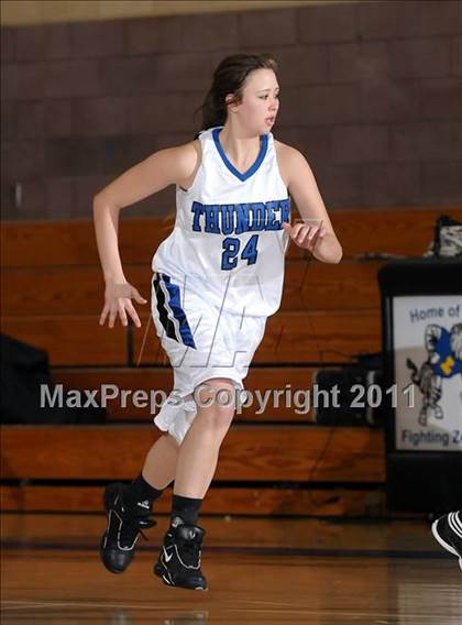 Thumbnail 3 in Bear River vs. Rocklin (Lincoln Invitational) photogallery.