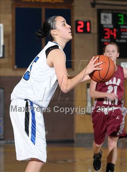 Thumbnail 2 in Bear River vs. Rocklin (Lincoln Invitational) photogallery.