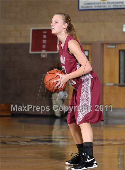 Thumbnail 2 in Bear River vs. Rocklin (Lincoln Invitational) photogallery.