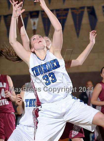 Thumbnail 2 in Bear River vs. Rocklin (Lincoln Invitational) photogallery.