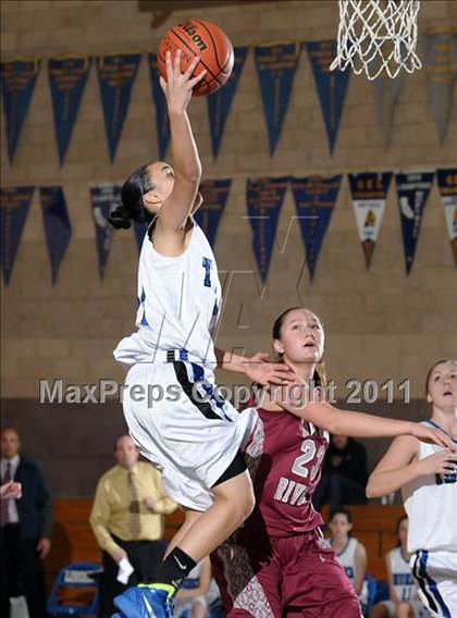 Thumbnail 2 in Bear River vs. Rocklin (Lincoln Invitational) photogallery.