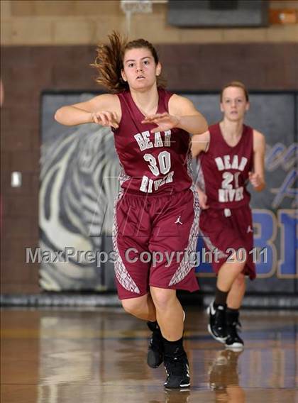 Thumbnail 2 in Bear River vs. Rocklin (Lincoln Invitational) photogallery.