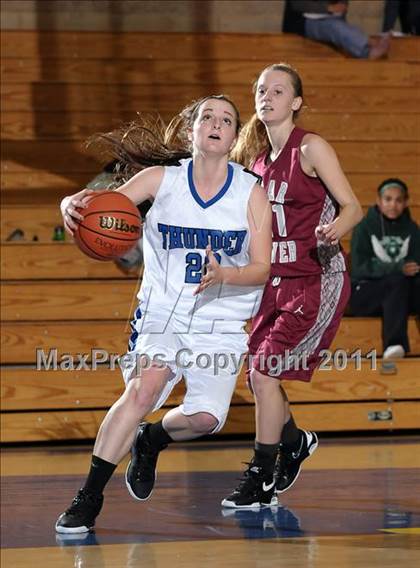 Thumbnail 1 in Bear River vs. Rocklin (Lincoln Invitational) photogallery.