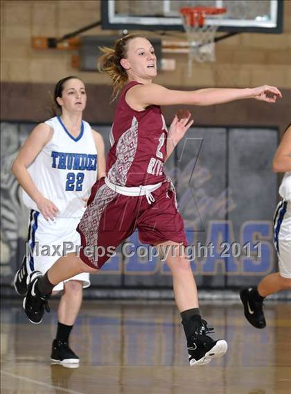 Thumbnail 2 in Bear River vs. Rocklin (Lincoln Invitational) photogallery.