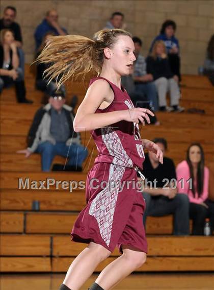 Thumbnail 3 in Bear River vs. Rocklin (Lincoln Invitational) photogallery.