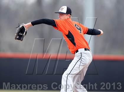 Thumbnail 2 in Kemp vs Ferris (Kemp Tournament) photogallery.
