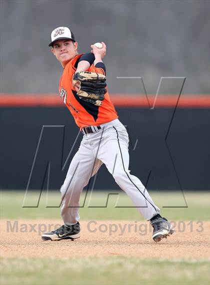 Thumbnail 1 in Kemp vs Ferris (Kemp Tournament) photogallery.