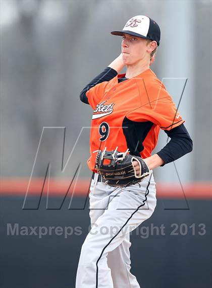 Thumbnail 3 in Kemp vs Ferris (Kemp Tournament) photogallery.