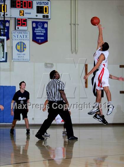 Thumbnail 3 in Desert Mirage vs. Desert Chapel (MaxPreps Holiday Classic) photogallery.