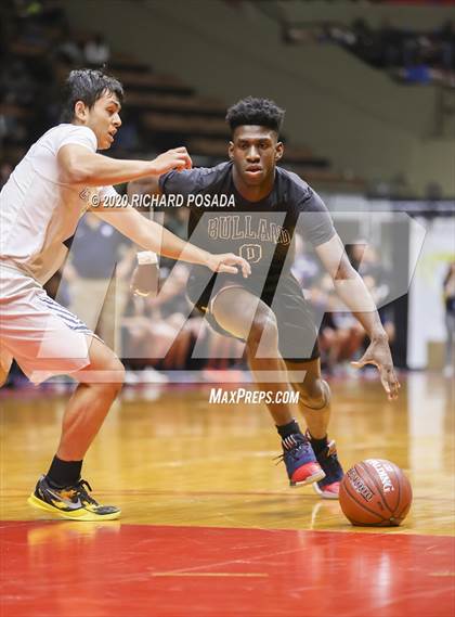 Thumbnail 2 in Bullard vs. Clovis East (CIF D1 Central Section Final) photogallery.