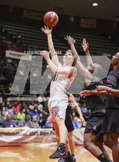 Thumbnail 2 in Bullard vs. Clovis East (CIF D1 Central Section Final) photogallery.