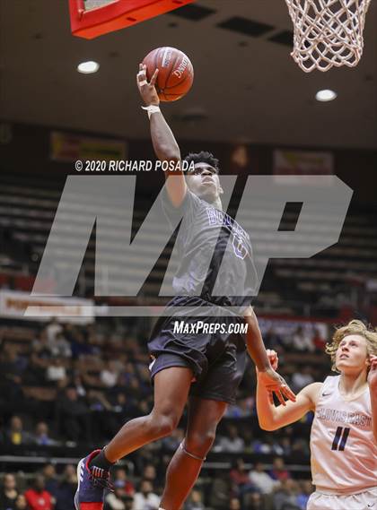 Thumbnail 2 in Bullard vs. Clovis East (CIF D1 Central Section Final) photogallery.
