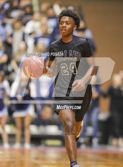Thumbnail 2 in Bullard vs. Clovis East (CIF D1 Central Section Final) photogallery.