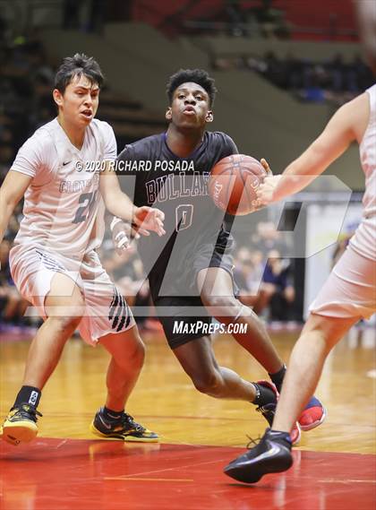 Thumbnail 3 in Bullard vs. Clovis East (CIF D1 Central Section Final) photogallery.