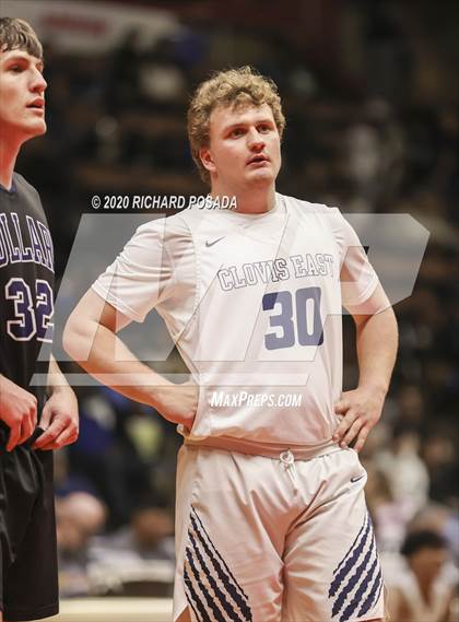 Thumbnail 2 in Bullard vs. Clovis East (CIF D1 Central Section Final) photogallery.