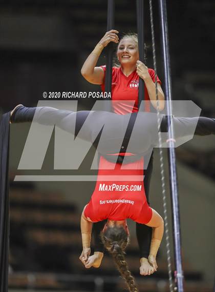 Thumbnail 1 in Bullard vs. Clovis East (CIF D1 Central Section Final) photogallery.