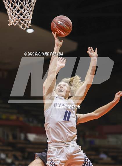 Thumbnail 1 in Bullard vs. Clovis East (CIF D1 Central Section Final) photogallery.