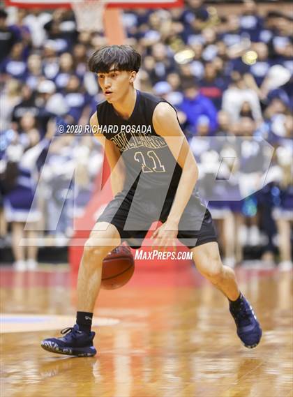 Thumbnail 1 in Bullard vs. Clovis East (CIF D1 Central Section Final) photogallery.