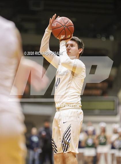 Thumbnail 3 in Bullard vs. Clovis East (CIF D1 Central Section Final) photogallery.
