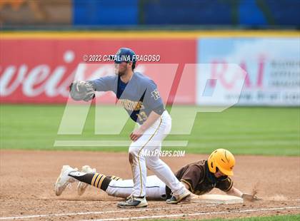 Thumbnail 3 in Nottingham vs Delran photogallery.