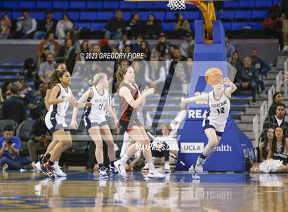 Thumbnail 3 in Harvard-Westlake @ Notre Dame (SO) photogallery.