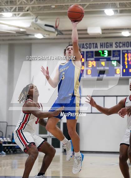 Thumbnail 3 in Hamshire-Fannett vs. Madisonville (Mike Dacus Classic) photogallery.