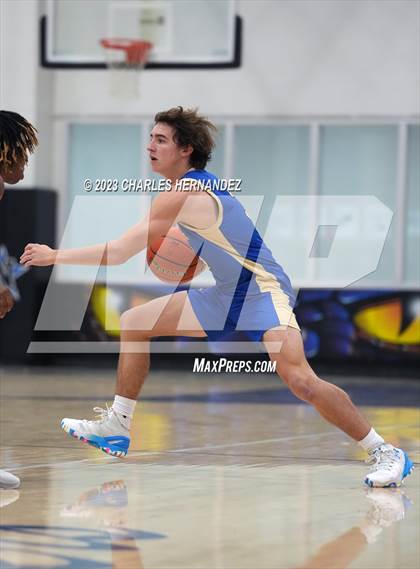 Thumbnail 3 in Hamshire-Fannett vs. Madisonville (Mike Dacus Classic) photogallery.