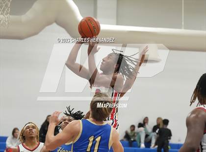 Thumbnail 2 in Hamshire-Fannett vs. Madisonville (Mike Dacus Classic) photogallery.