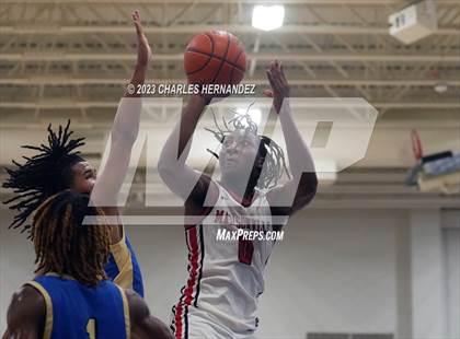 Thumbnail 1 in Hamshire-Fannett vs. Madisonville (Mike Dacus Classic) photogallery.