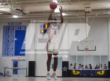 Thumbnail 2 in Hamshire-Fannett vs. Madisonville (Mike Dacus Classic) photogallery.