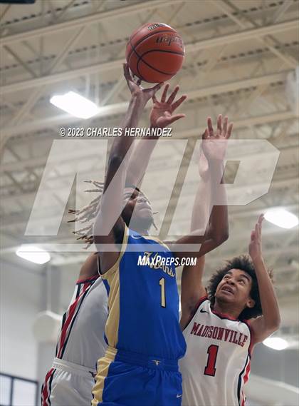 Thumbnail 1 in Hamshire-Fannett vs. Madisonville (Mike Dacus Classic) photogallery.