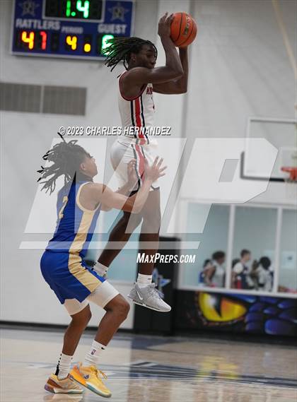 Thumbnail 1 in Hamshire-Fannett vs. Madisonville (Mike Dacus Classic) photogallery.