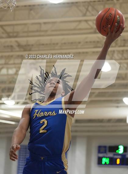 Thumbnail 1 in Hamshire-Fannett vs. Madisonville (Mike Dacus Classic) photogallery.