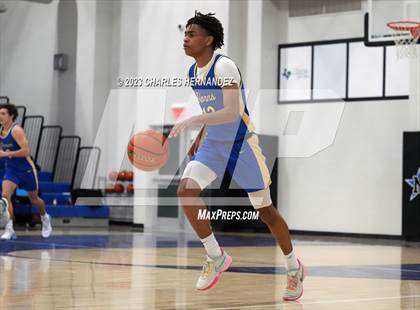 Thumbnail 2 in Hamshire-Fannett vs. Madisonville (Mike Dacus Classic) photogallery.